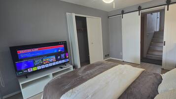 1 bedroom, iron/ironing board, WiFi, bed sheets