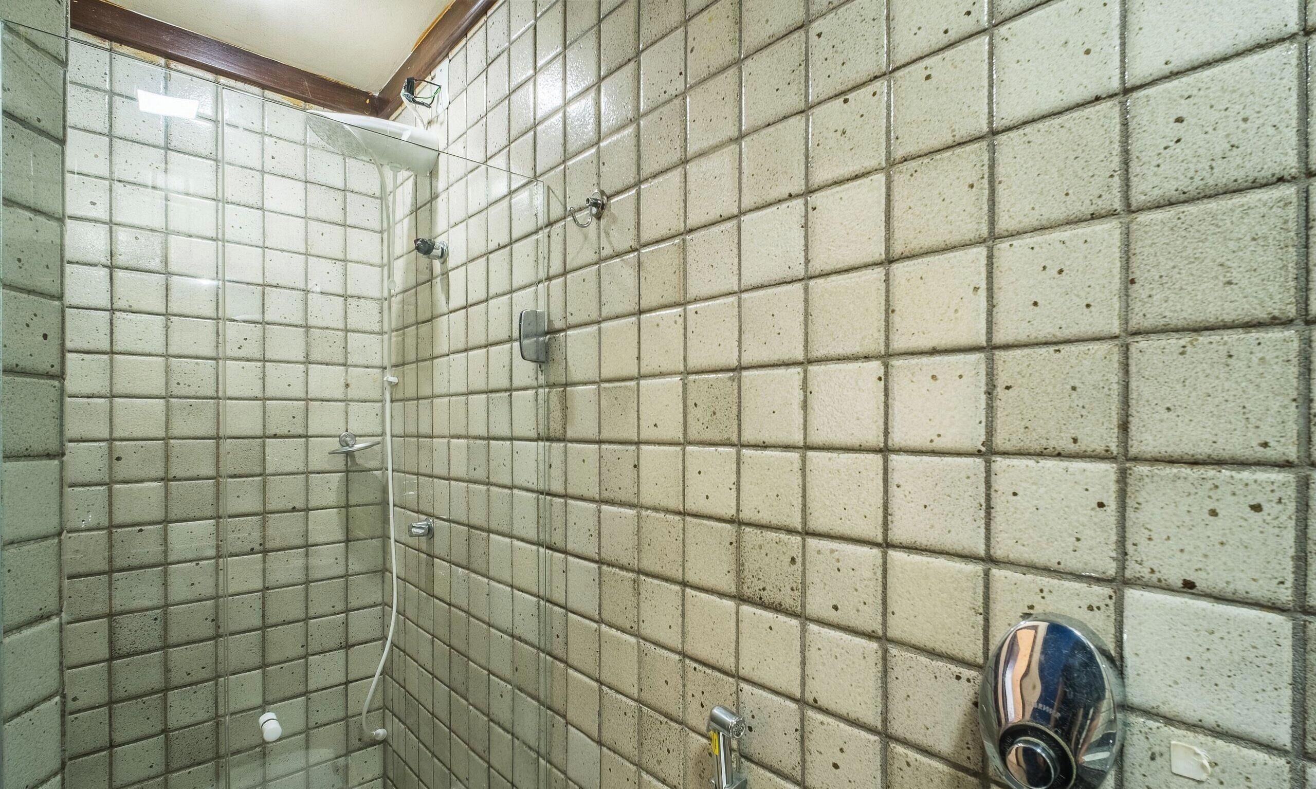 Apartamento básico | Banheiro