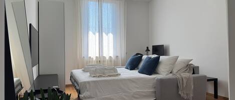 1 Schlafzimmer, Schreibtisch, Bügeleisen/Bügelbrett, kostenloses WLAN