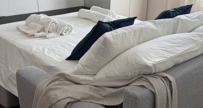 COMFORT STAY ★★★★★ 86sqm with 2 bathrooms, WiFi and smart TV near Milan/MXP/Rho fiera