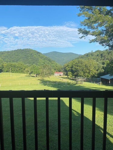 Charming 1-bedroom studio in the mountains