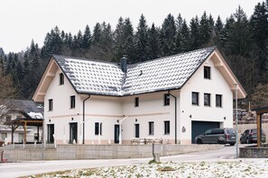 Exterior - Vila Hrastnica_1_Apartma Praprot_10 min from Škofja Loka (Škofja Loka)