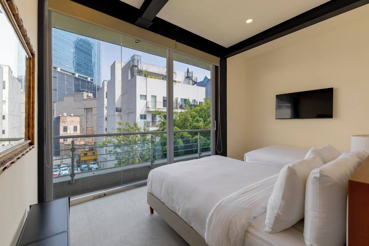 House, Multiple Bedrooms | In-room safe, desk, laptop workspace, blackout drapes