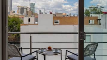 Junior Studio Suite | Balcony