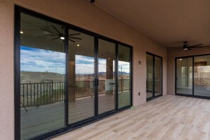 Terrace/patio - Lake Havasu Home with Pool, BBQ, and Air Conditioned Garage (Lake Havasu City)