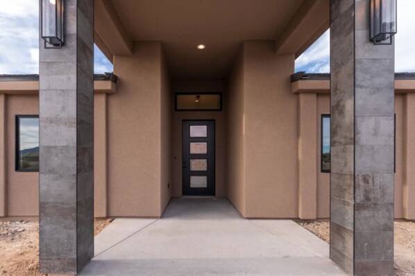 Exterior detail - Lake Havasu Home with Pool, BBQ, and Air Conditioned Garage (Lake Havasu City)