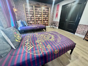 10 bedrooms, iron/ironing board, travel cot, free WiFi