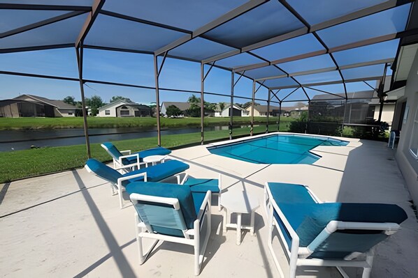 Indoor pool, outdoor pool