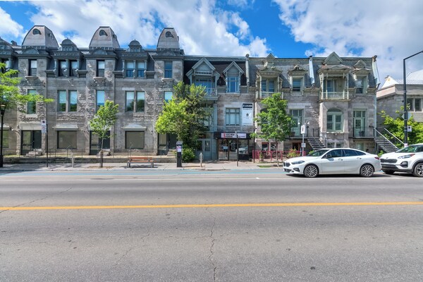 Saint-denis Apartments - Laval