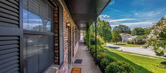 2 Bedrooms in Quiet Midtown Little Rock near St Vincent-Coffee-Guest Safety