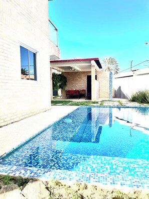 Piscina a l'aire lliure