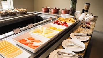 Free daily buffet breakfast