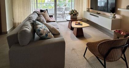 Soothing 2-bedroom apartment - Golf & Beach
