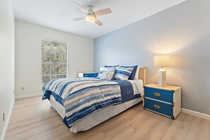 3 bedrooms, iron/ironing board, WiFi, bed sheets