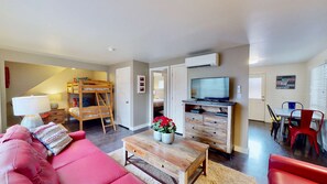 Condo | Individually furnished, laptop workspace, free WiFi, bed sheets