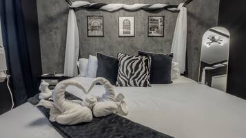 2 quartos, escrivaninha, ferros/tábuas de passar roupa