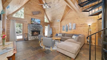 TV, fireplace