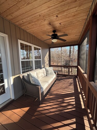 Lakefront Home, New Dock, Stone Fire Pit Overlooking Lake Wedowee, Sleeps 10