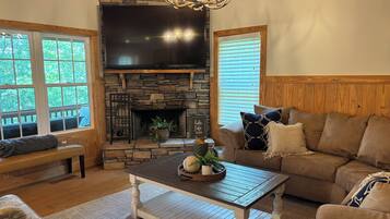 TV connectée, cheminée, jeux vidéo