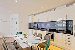 Apartment, 3 Bedrooms, City View | Dining room - Imperial Street Apartments 4 (London)