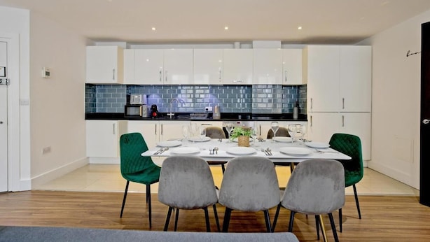 Apartament, 3 dormitoris, vistes a la ciutat | Menjador