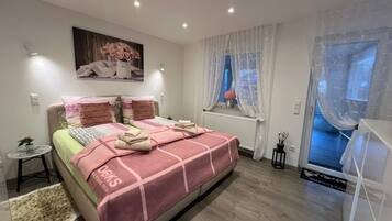 1 Schlafzimmer, BĂŒgeleisen/BĂŒgelbrett, Reisekinderbett, WLAN