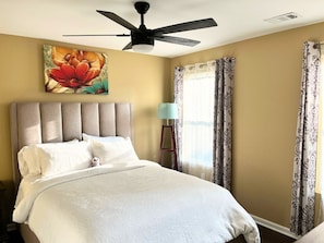 2 habitaciones, escritorio, tabla de planchar con plancha y wifi gratis
