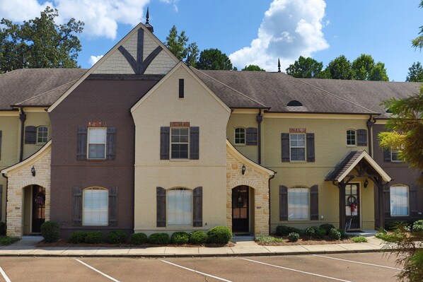 Exterior - The Adele @ Oxford Farms- Tucked off South Lamar! Two Miles from The Square! (Oxford)