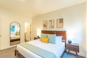 8 bedrooms, iron/ironing board, WiFi, bed sheets