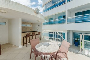 Basic-Apartment | Speisen im Freien