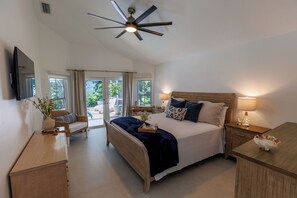 3 bedrooms, in-room safe, desk, iron/ironing board