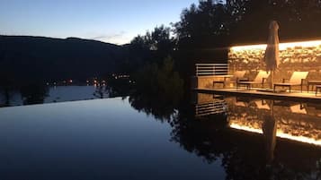 Apartment, 3 Bedrooms, Accessible, Smoking | Pool