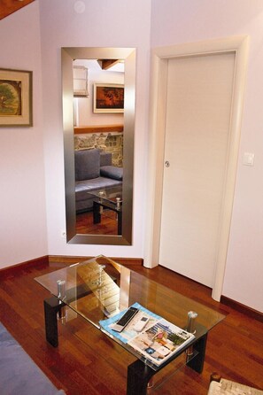 Apartment, 3 Bedrooms, Smoking, City View | Interior - Villa in Center of Split (Split)