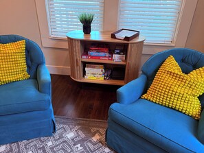 Games room - Alamo Bungalow (San Antonio)