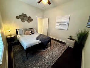 3 Schlafzimmer, Bügeleisen/Bügelbrett, Reisekinderbett, kostenloses WLAN