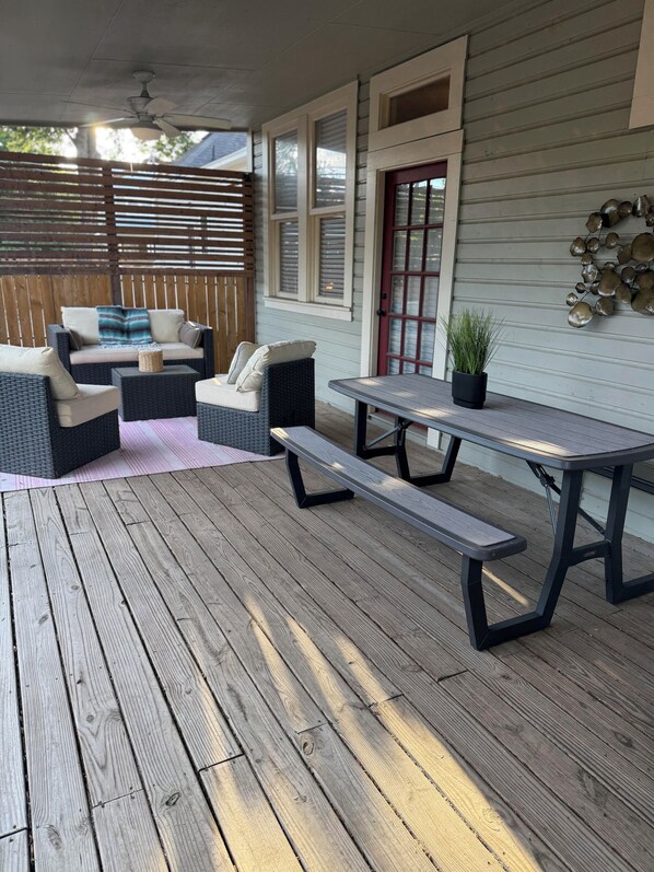 Outdoor dining