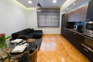 Apartament, 2 dormitoris, fumadors, vistes a la ciutat | Sala d'estar