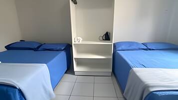 2 chambres, fer et planche Ă  repasser, accĂšs Internet, draps fournis