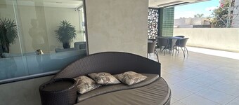 On the Petrolina waterfront, air conditioning and elevator