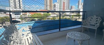 Close to the waterfront, 14 people, air conditioning and garage