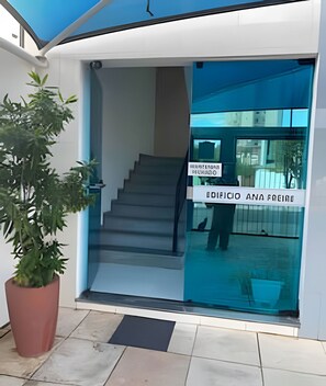 تفاصيل الفندق من الخارج