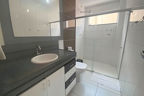 Towels - Close to the waterfront, 14 people, air conditioning and garage (Petrolina)
