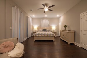 3 bedrooms, iron/ironing board, travel cot, free WiFi