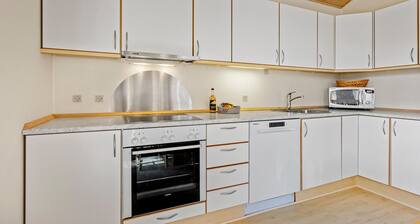 Stunning home in GrÄsten with sauna