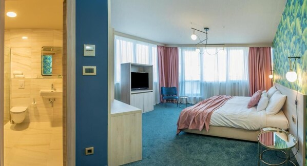 Room, 1 Bedroom, Accessible, Smoking | 1 bedroom