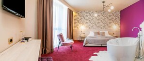 Room, 1 Bedroom, Accessible, Smoking | Room amenity