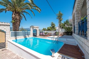Villa, 5 Schlafzimmer, barrierefrei, Raucher | Pool