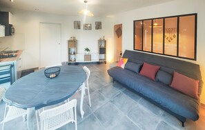 TV - APPT AVEC JARDIN PRIVE (Lieuran-Cabrières)