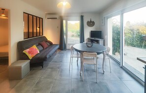 TV - APPT AVEC JARDIN PRIVE (Lieuran-Cabrières)
