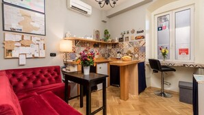House, 4 Bedrooms, Smoking, City View | Interior - Captain's Guest House (Split)